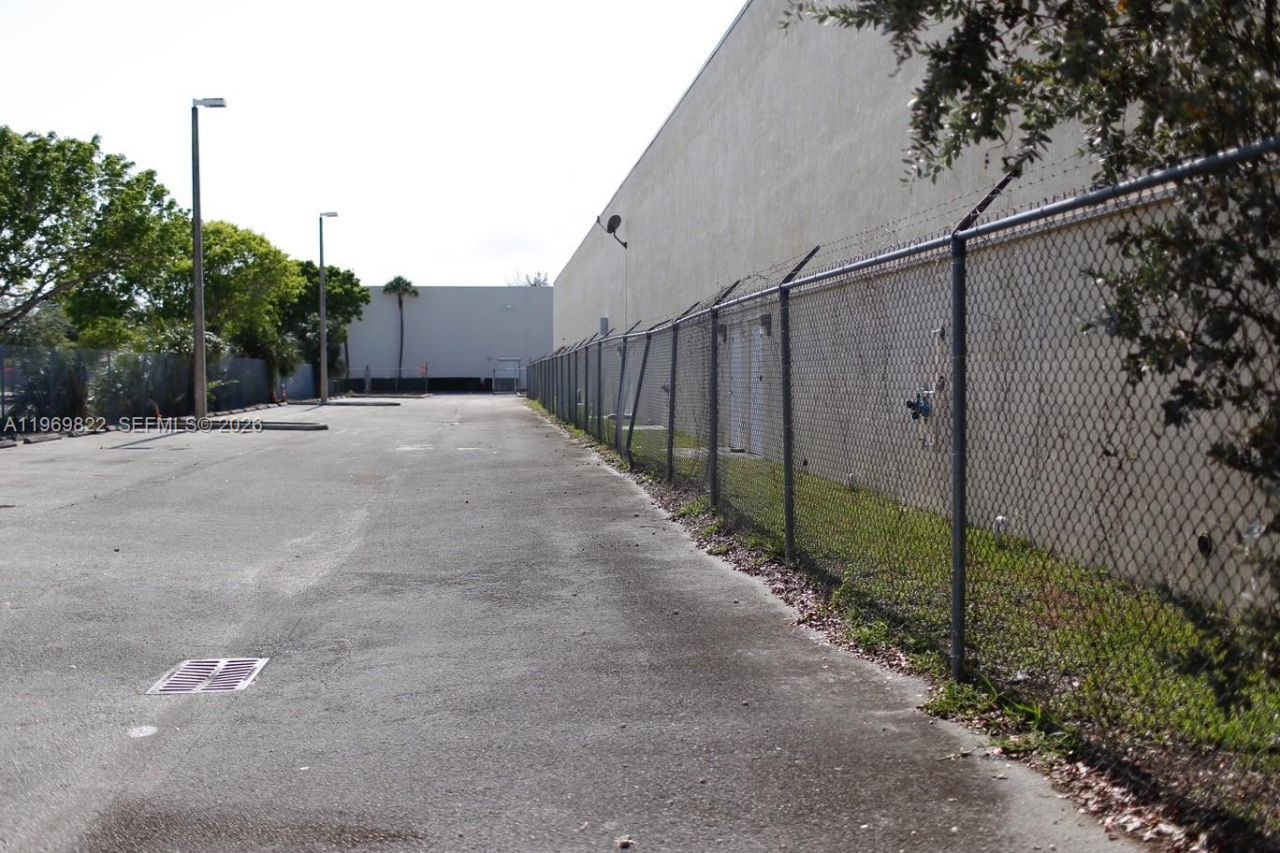 12605 SW 134th Ct, Miami, FL 33186 Photo