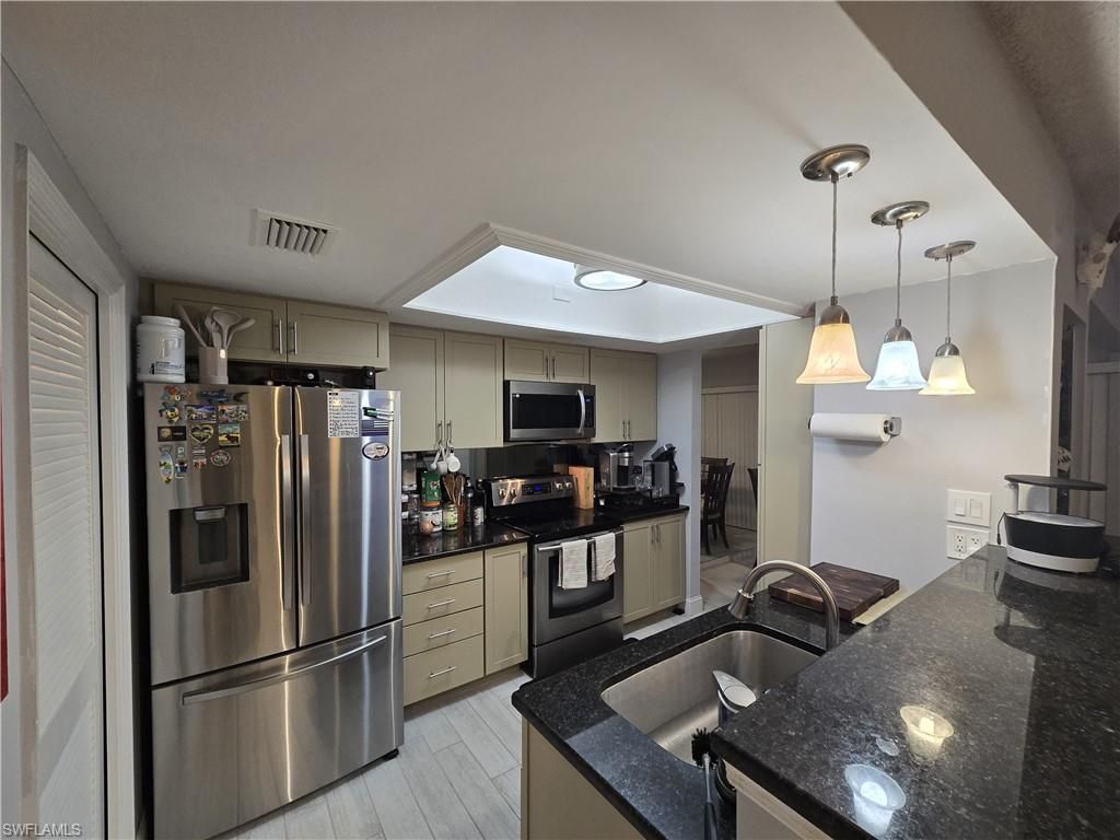 64 4th St, Unit D106, Bonita Springs, FL 34134 Photo