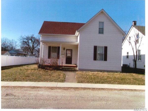 108 S Vine Street, Freeburg, IL 62243