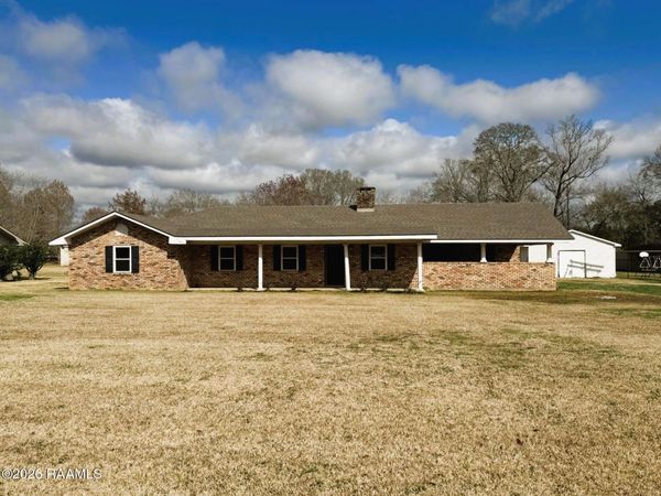 215 Saint Ann Avenue , Opelousas, LA 70570