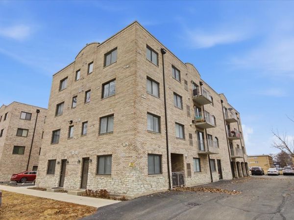 7316 40th Street, Unit 2E, Lyons, IL 60534