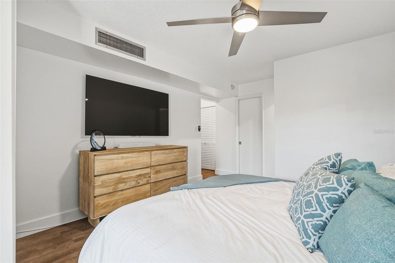 208 Pass Key Road, Unit 208, Sarasota, FL 34242 Photo