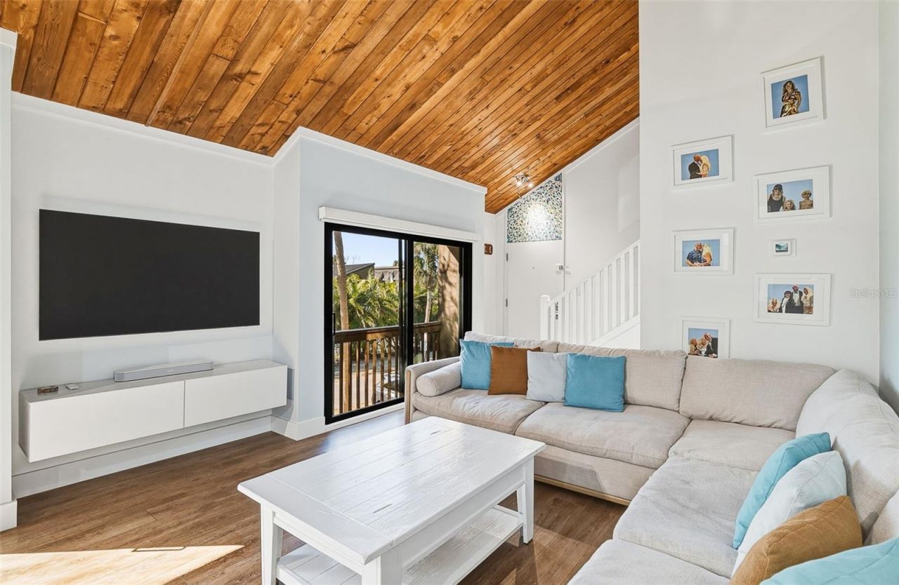 208 Pass Key Road, Unit 208, Sarasota, FL 34242 Photo