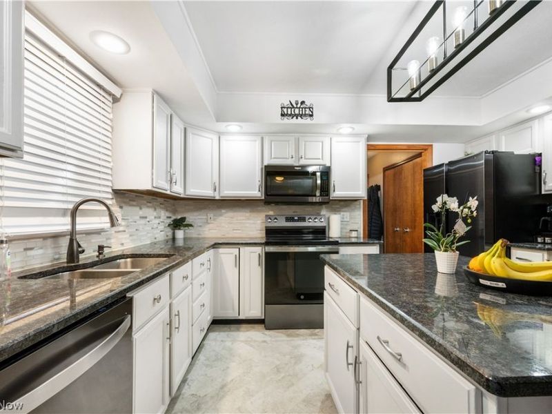 994 Countryside Drive, Medina, OH 44256 Photo 11