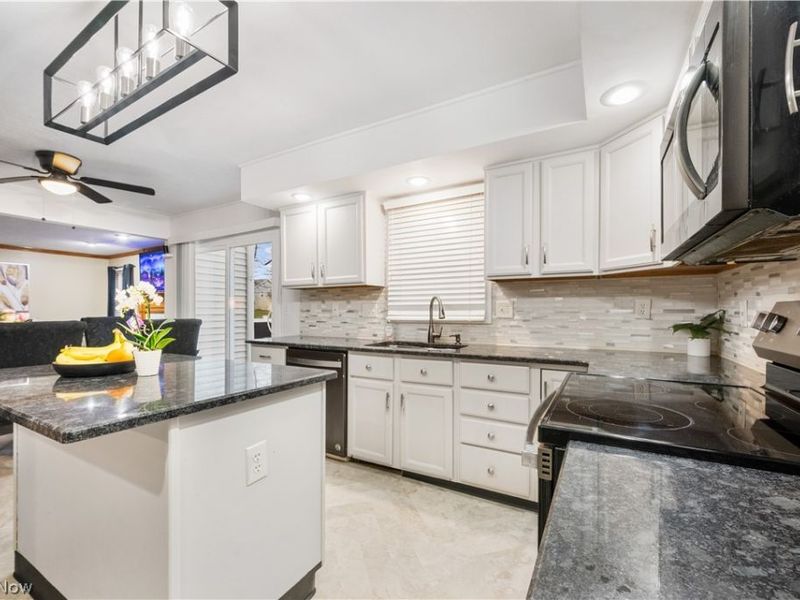 994 Countryside Drive, Medina, OH 44256 Photo 13