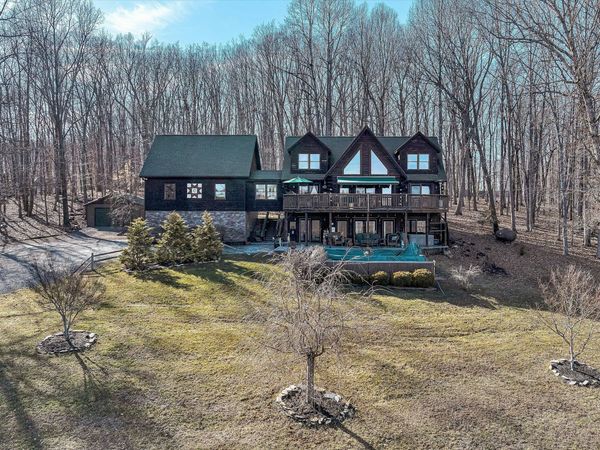 946 High Meadows DR, Wirtz, VA 24184