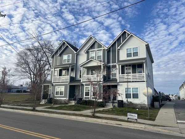 302 Williams Ave, Unit 102, Madison, TN 37115