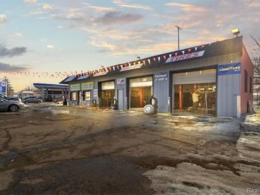 3860 Davison Road , Flint, MI 48506