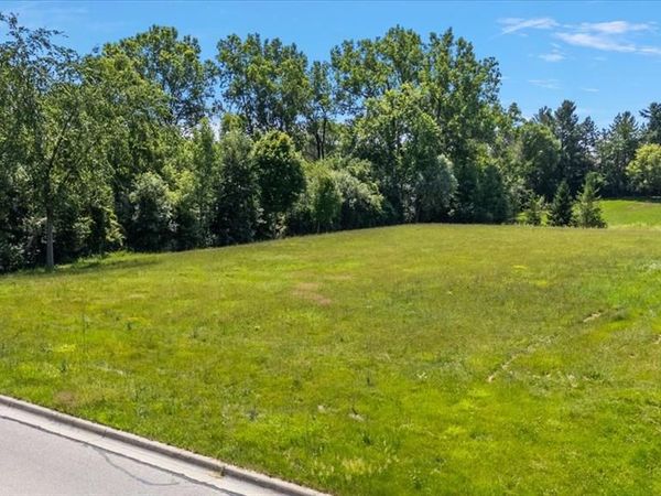 45547 W 9 Mile Road , Novi, MI 48374