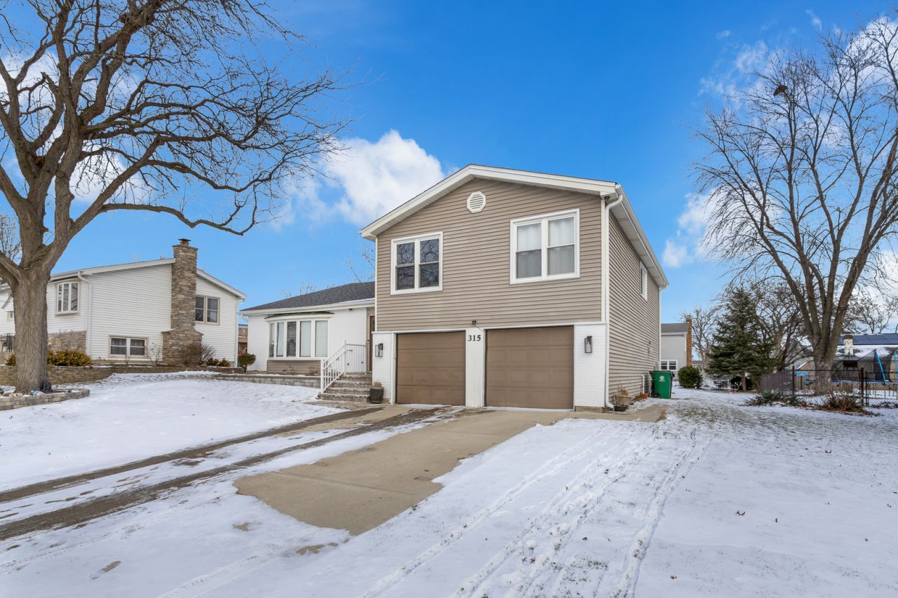 315 Norton Lane, Bloomingdale, IL 60108