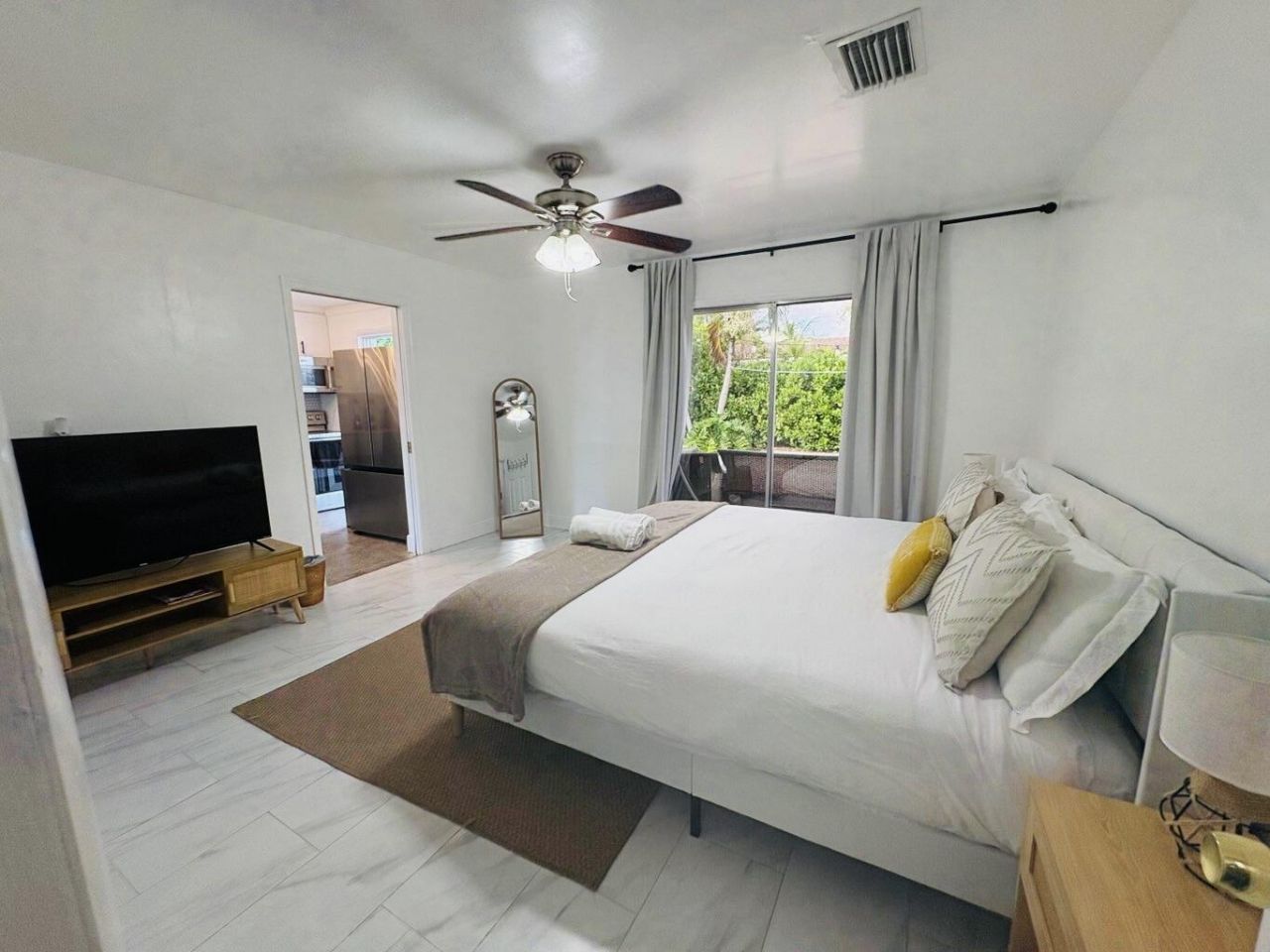 2711 NE 11th Terrace, Pompano Beach, FL 33064 Photo