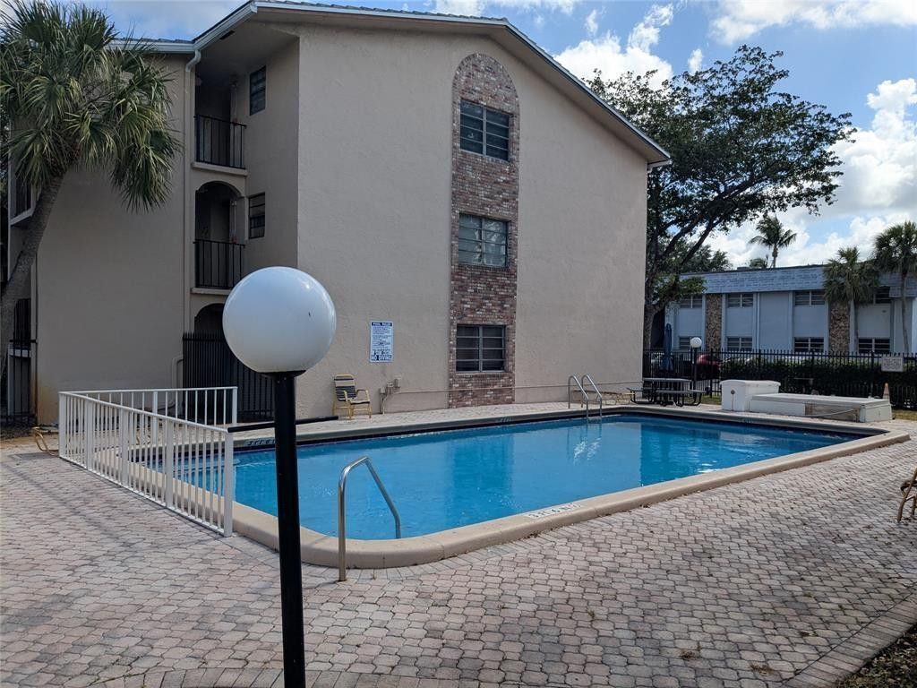 3351 NW 85th Avenue, Unit 315, Coral Springs, FL 33065 Photo