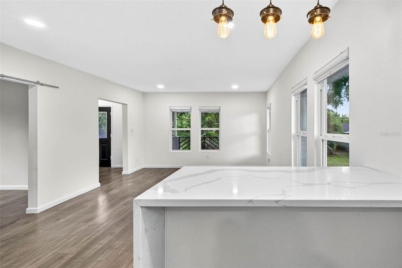 809 E Baker Street, Unit A, Tampa, FL 33603 Photo