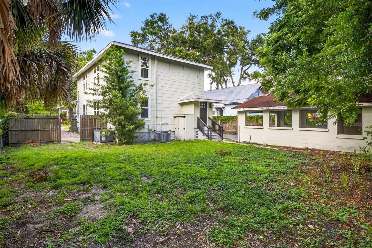 809 E Baker Street, Unit A, Tampa, FL 33603 Photo