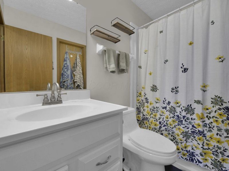 6865 Barker Drive, Canal Winchester, OH 43110 Photo 18