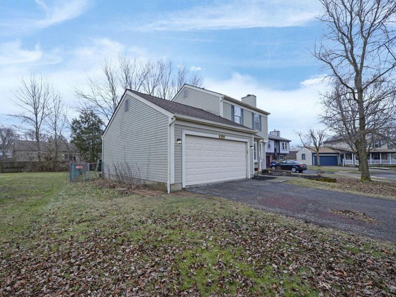 6865 Barker Drive, Canal Winchester, OH 43110 Photo 2