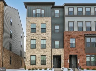 14447 ALBEMARLE POINT PLACE, Unit 227, CHANTILLY, VA 20151