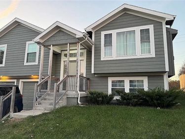 12629 Fountain Lake Circle, Grandview, MO 64030