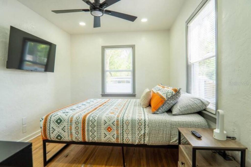 2008 Page Avenue, Orlando, FL 32806 Photo