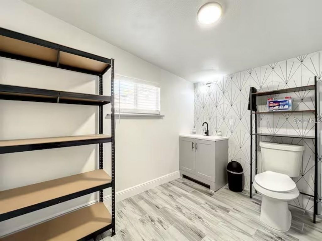 2008 Page Avenue, Orlando, FL 32806 Photo