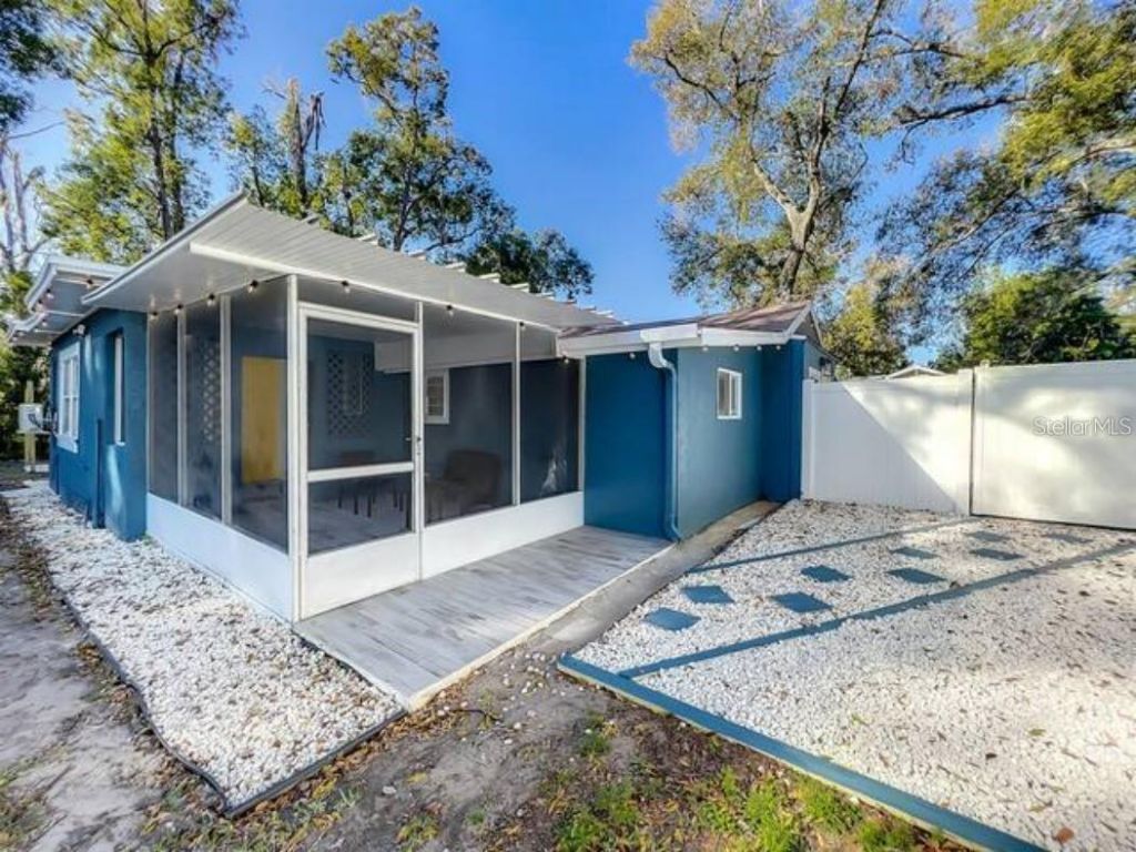 2008 Page Avenue, Orlando, FL 32806 Photo