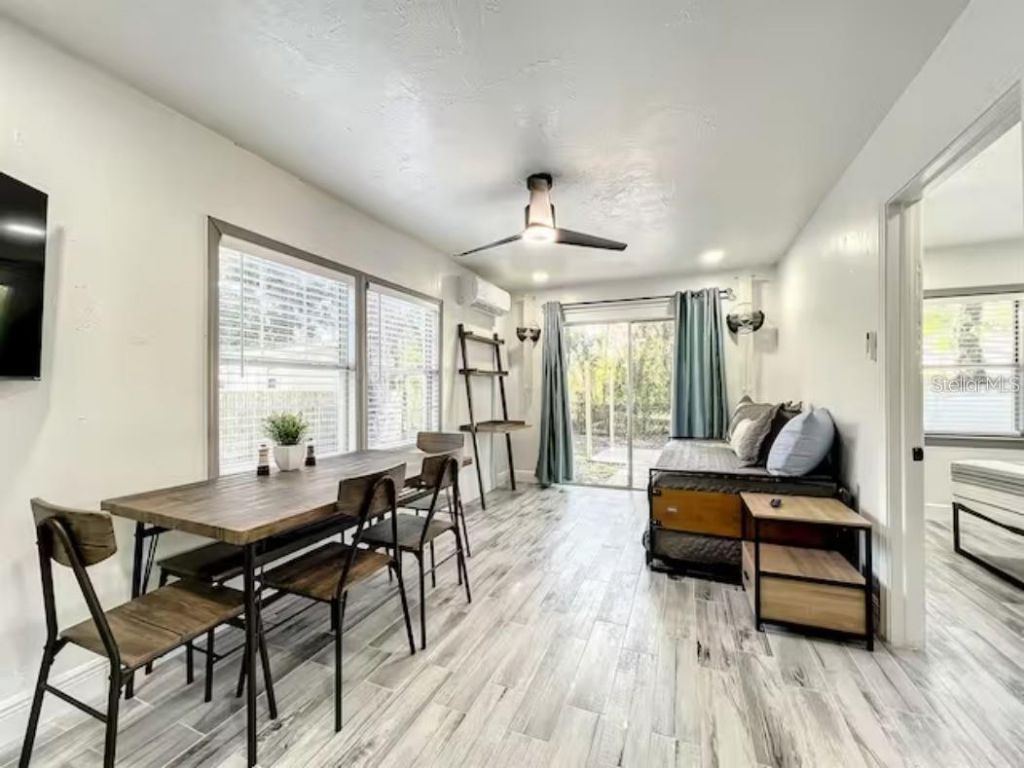 2008 Page Avenue, Orlando, FL 32806 Photo