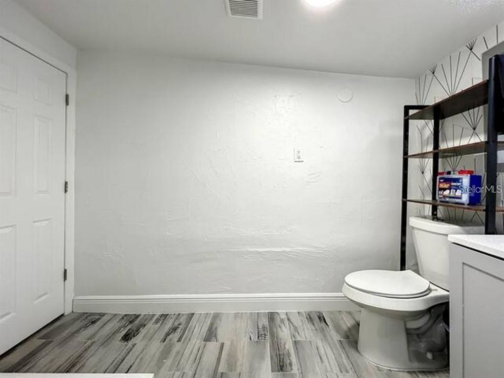 2008 Page Avenue, Orlando, FL 32806 Photo