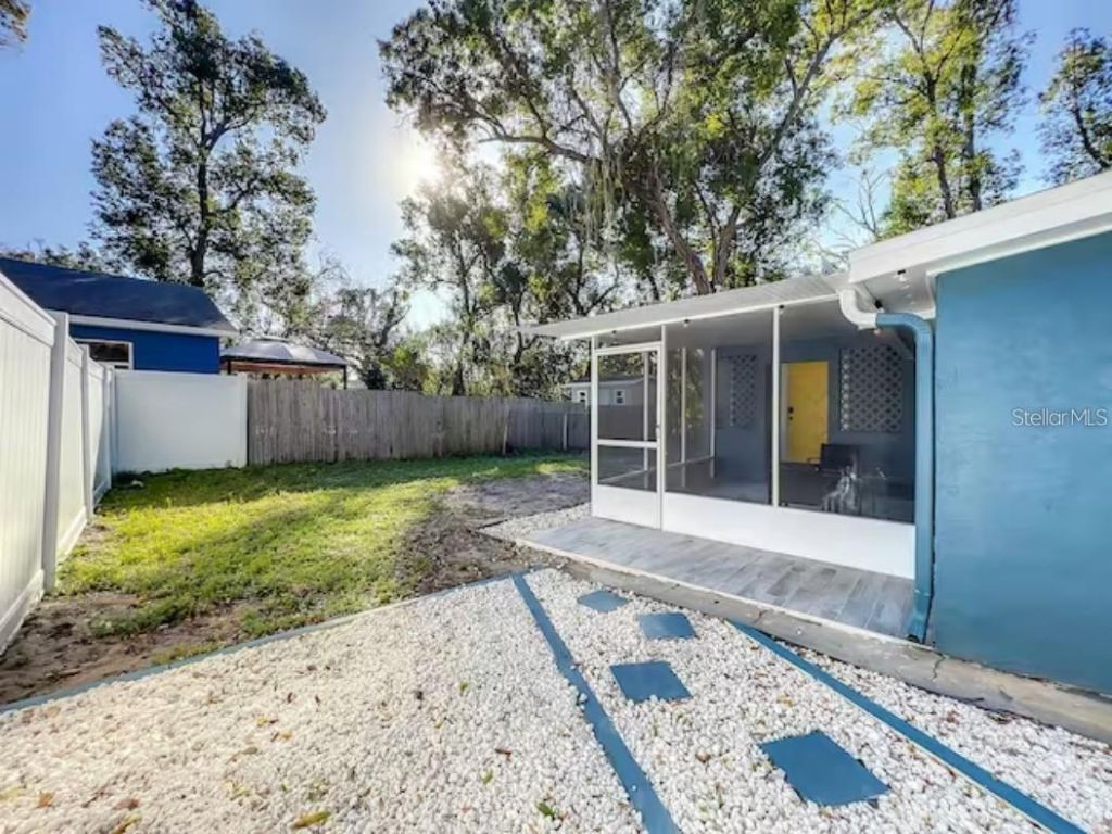 2008 Page Avenue, Orlando, FL 32806 Photo