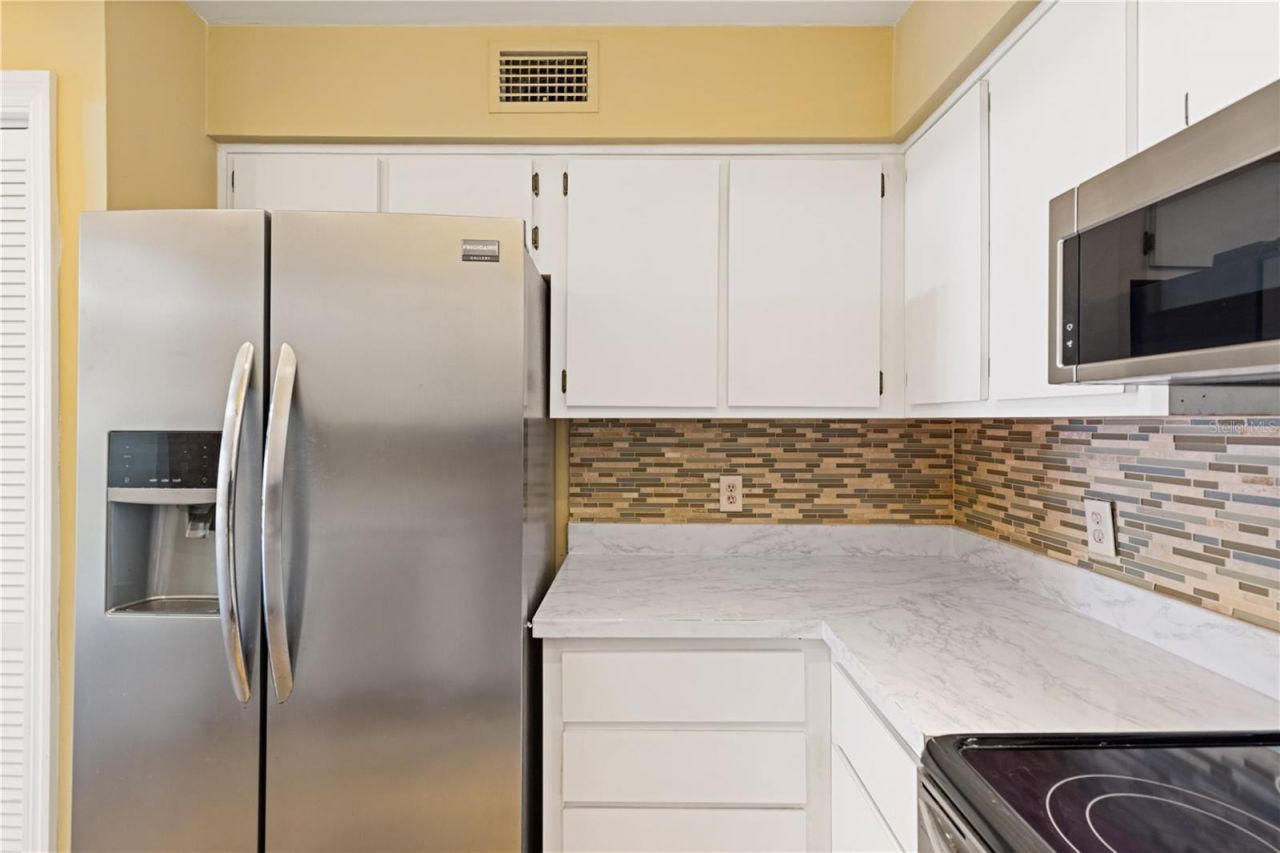 1621 NE 2nd Street, Unit 302, Ocala, FL 34470 Photo