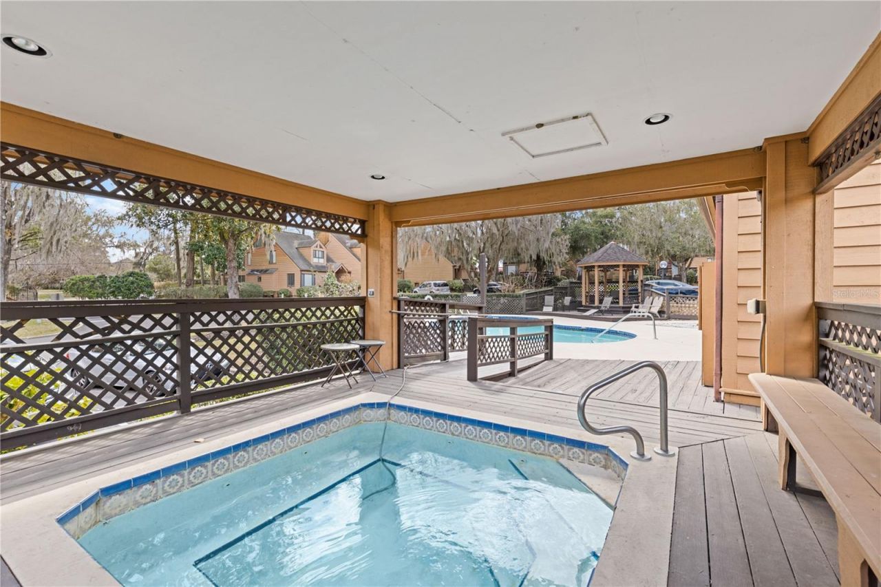 1621 NE 2nd Street, Unit 302, Ocala, FL 34470 Photo