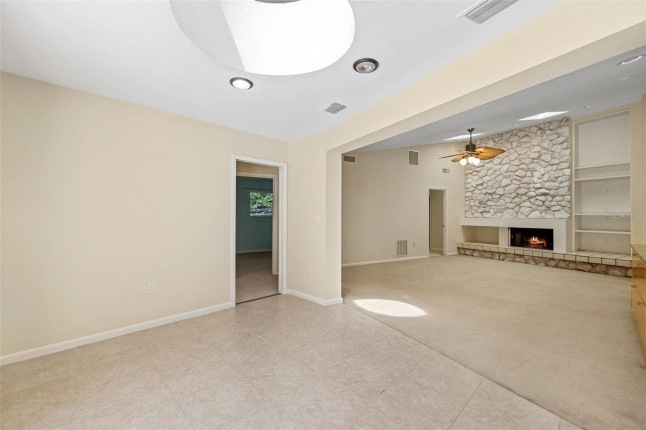 2345 NW 14th Place, Gainesville, FL 32605 Photo