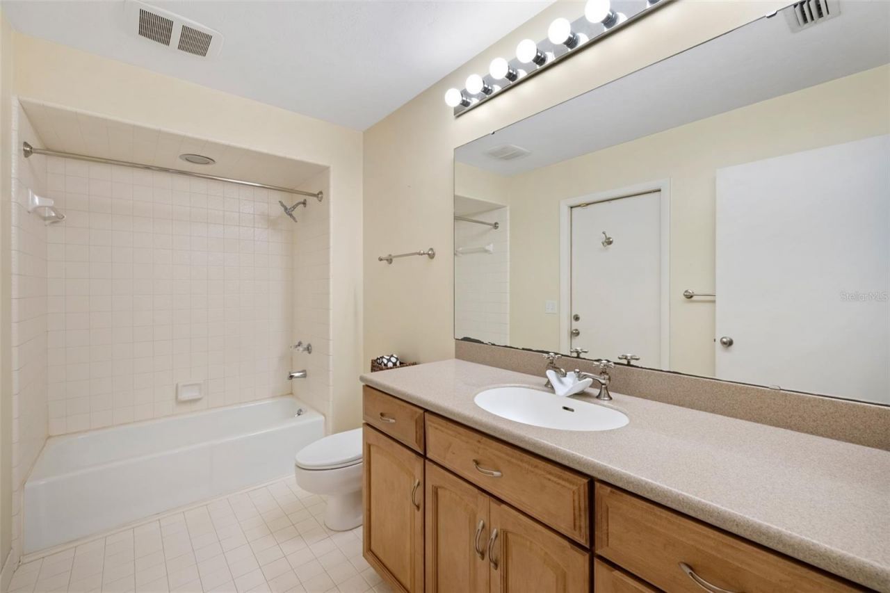 2345 NW 14th Place, Gainesville, FL 32605 Photo