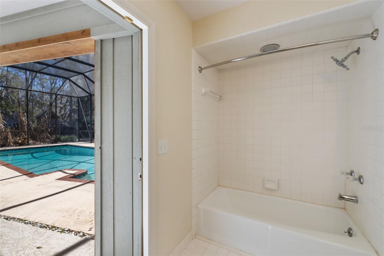 2345 NW 14th Place, Gainesville, FL 32605 Photo