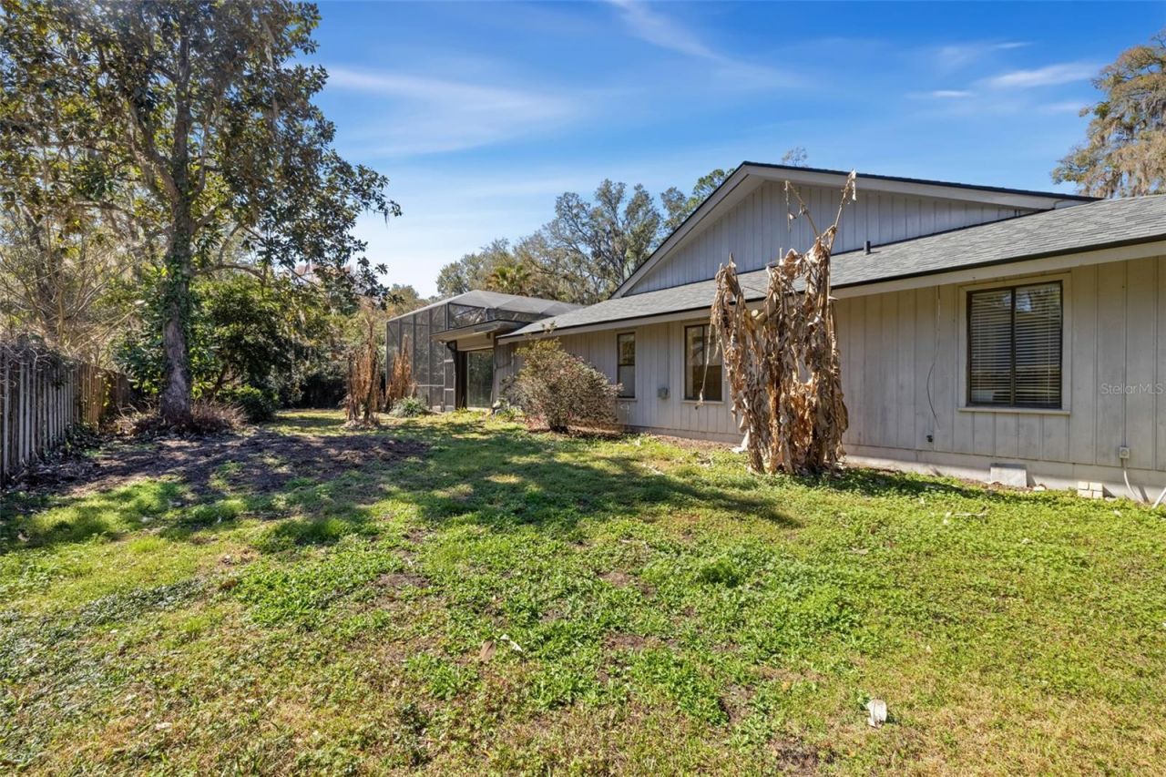 2345 NW 14th Place, Gainesville, FL 32605 Photo