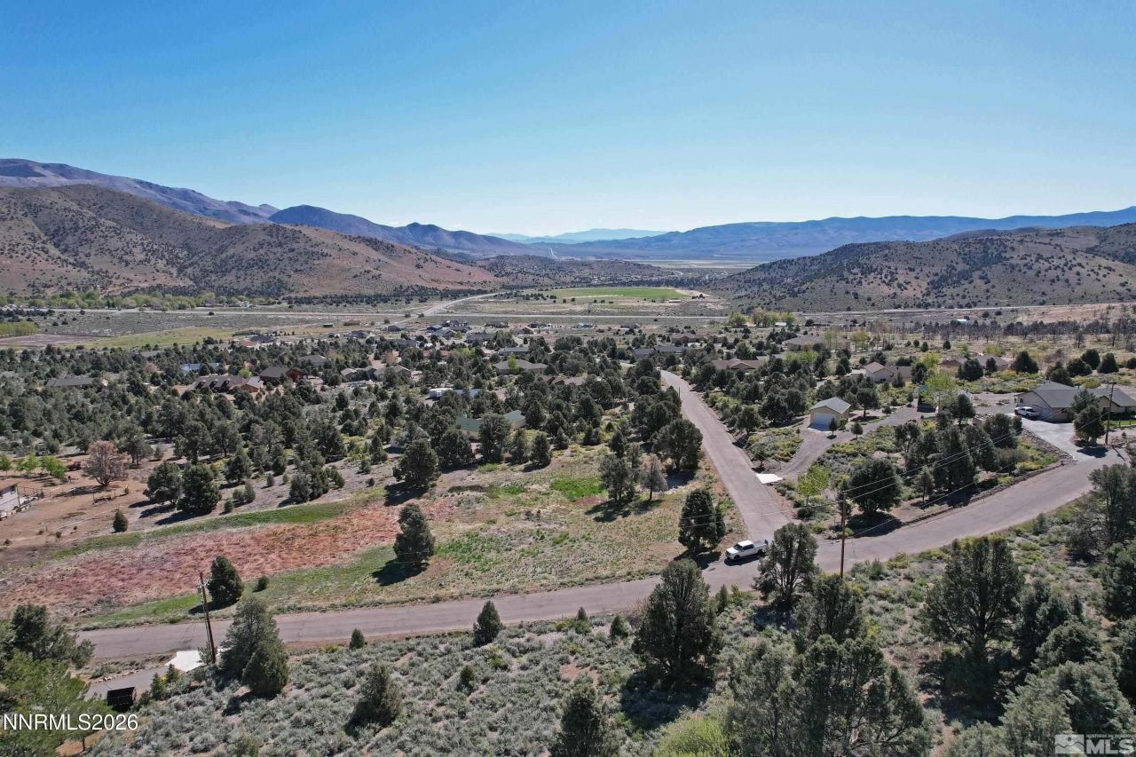 3242 Highland Way, Gardnerville, NV 89410 Photo