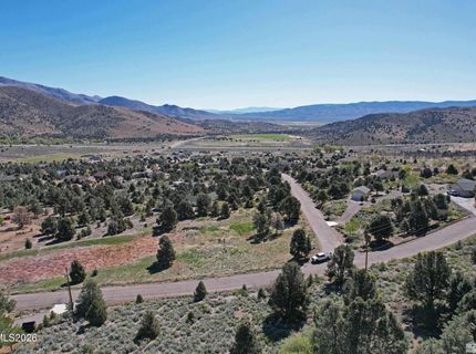 3242 Highland Way, Gardnerville, NV 89410 Photo