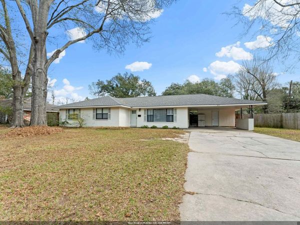 375 Sherwood Forest Blvd, Baton Rouge, LA 70815