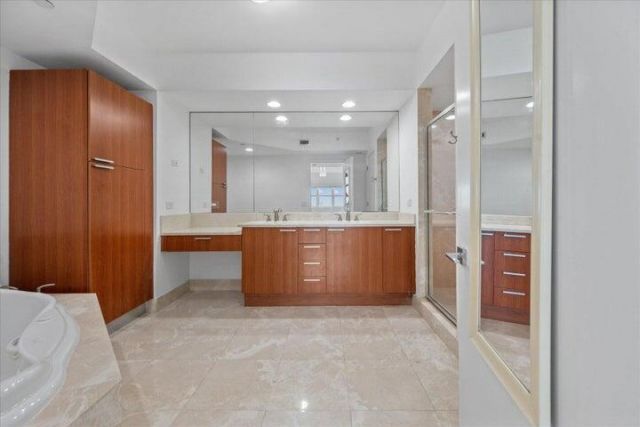 2650 Lake Shore Drive, Unit 1004, Riviera Beach, FL 33404 Photo