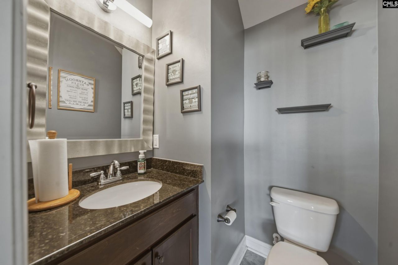 124 Farrow Pointe Lane Photo 17