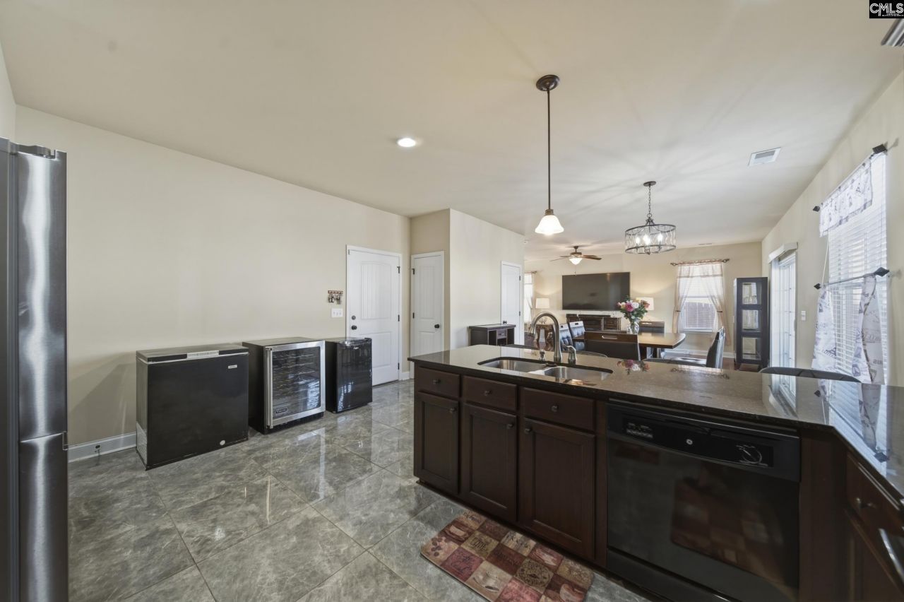 124 Farrow Pointe Lane Photo 8