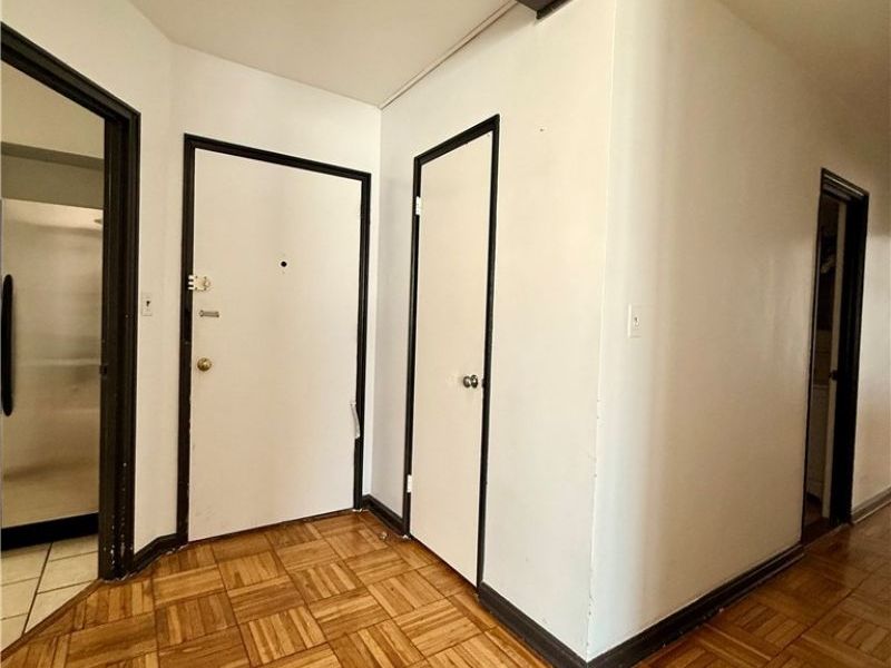 11820 Edgewater Drive, Lakewood, OH 44107 Photo 3