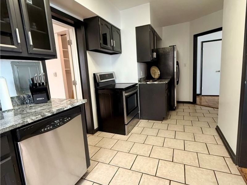 11820 Edgewater Drive, Lakewood, OH 44107 Photo 9