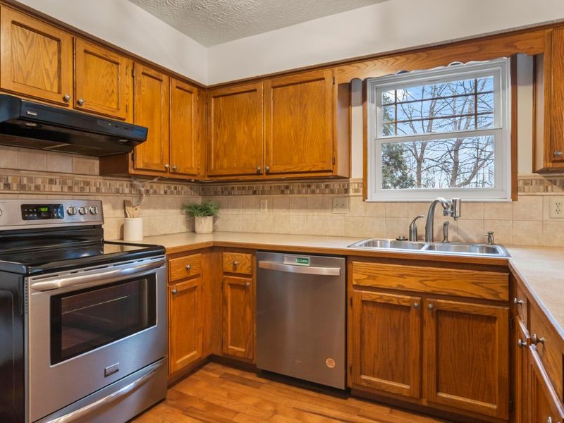 1299 Granfield Court, Columbus, OH 43230 Photo 19