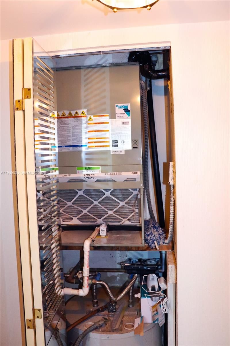 900 Saint Charles Pl , Unit 316, Pembroke Pines, FL 33026 Photo