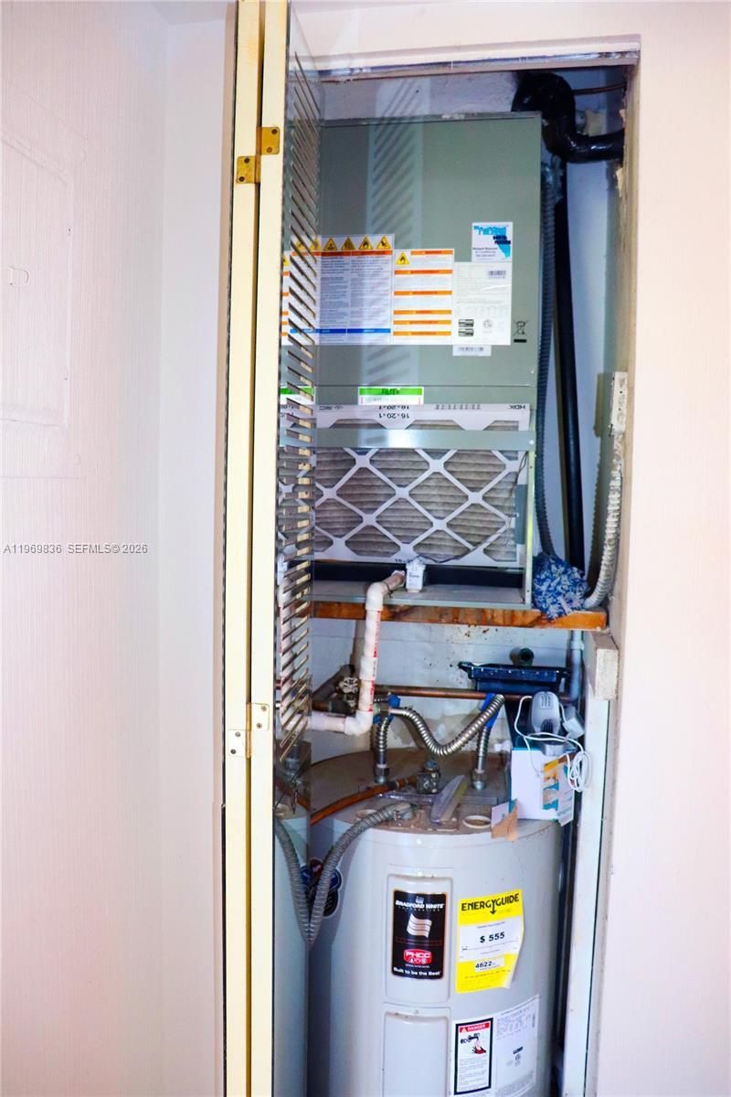 900 Saint Charles Pl , Unit 316, Pembroke Pines, FL 33026 Photo