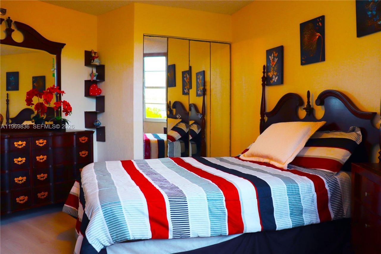 900 Saint Charles Pl , Unit 316, Pembroke Pines, FL 33026 Photo