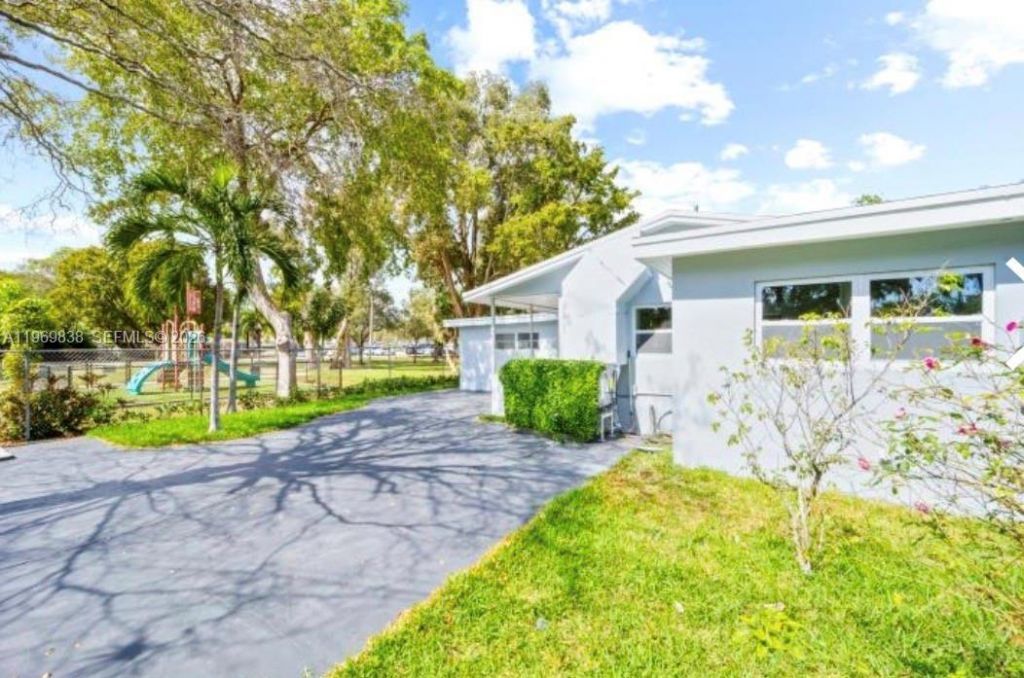 816 N Golf Dr , Unit n/a, Hollywood, FL 33021 Photo