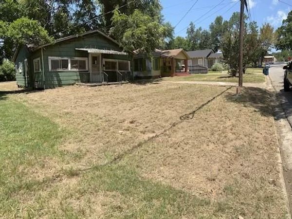 125 Fulton Street, Jacksonville, TX 75766