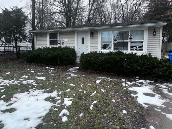 3066 Greenlawn Avenue, Commerce Twp, MI 48382