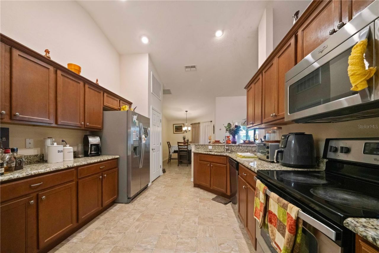 6518 Crescent Loop, Winter Haven, FL 33884 Photo